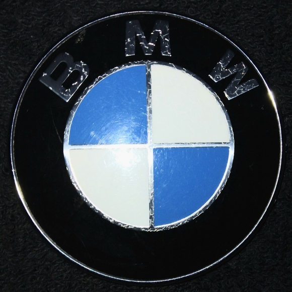 5 BEIGE BMW X5 3.0i LEATHER HEADRESTS W/ ALL EMBLEMS - Picture 8 of 9